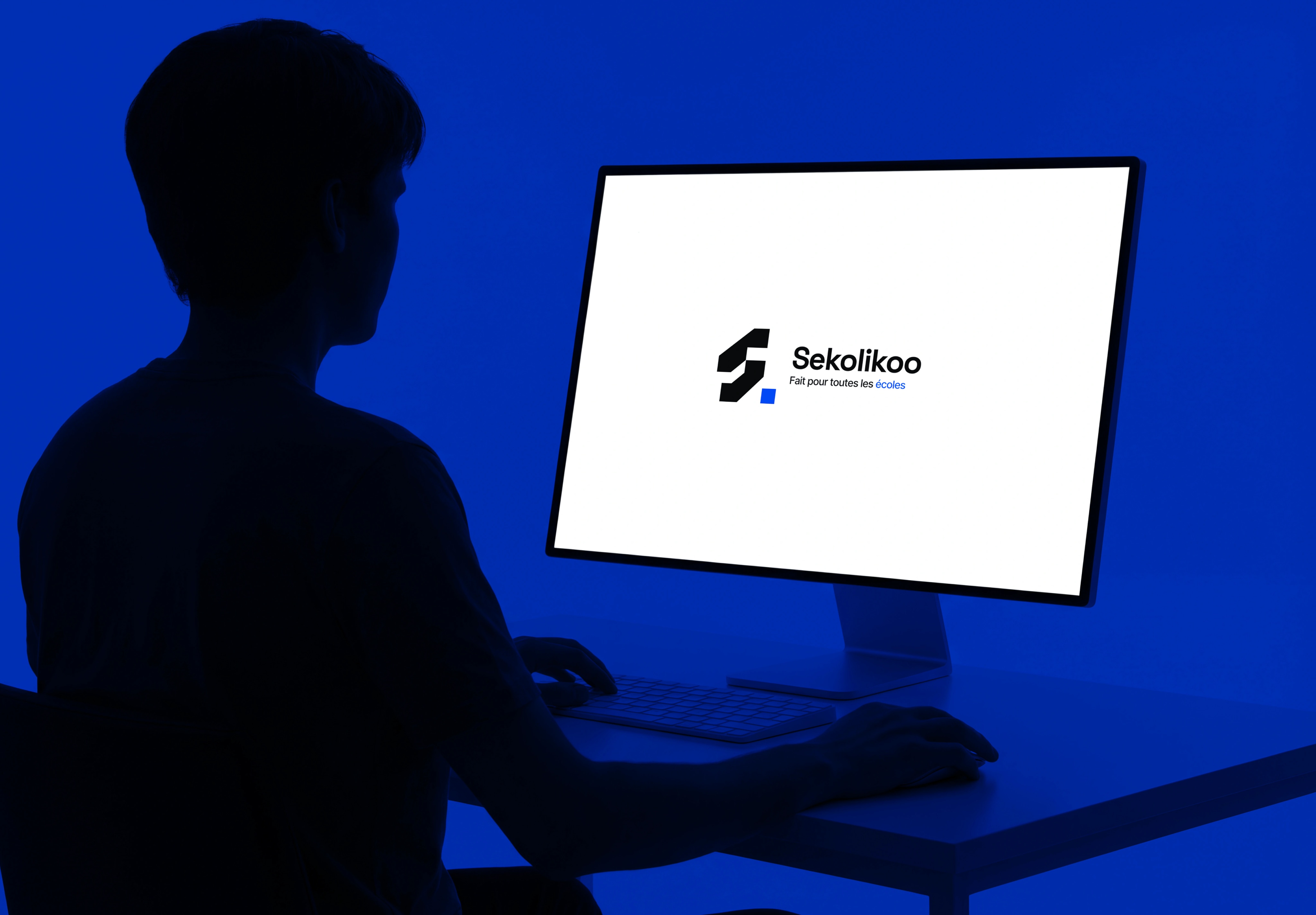 Sekolikoo Desktop affiché sur un écran d’ordinateur